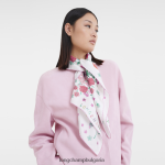 розово Жени копринен шал колекция пролет/лято 2023 90 аксесоари Longchamp 6084PZ1039 - Image 2