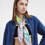 фуксия Жени копринен шал колекция пролет/лято 2023 90 аксесоари Longchamp 6084PZ1045 - Image 2