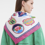 фуксия Жени копринен шал колекция пролет/лято 2023 90 аксесоари Longchamp 6084PZ1057 - Image 3